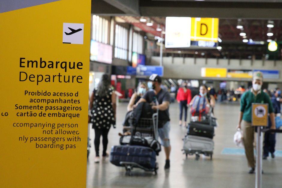 Aeroporto de Guarulhos bate recorde com 43,6 mi de passageiros em 2024