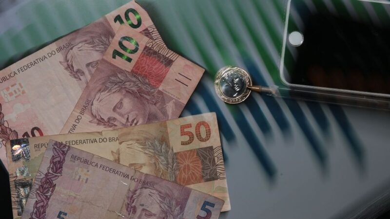 Concessões de empréstimos no Brasil sobem 2,4% em junho, mostra BC