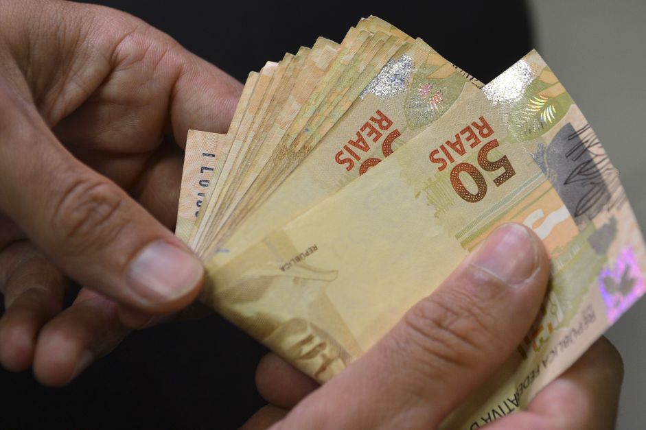Tesouro prevê déficit primário nas contas até o final do governo Lula