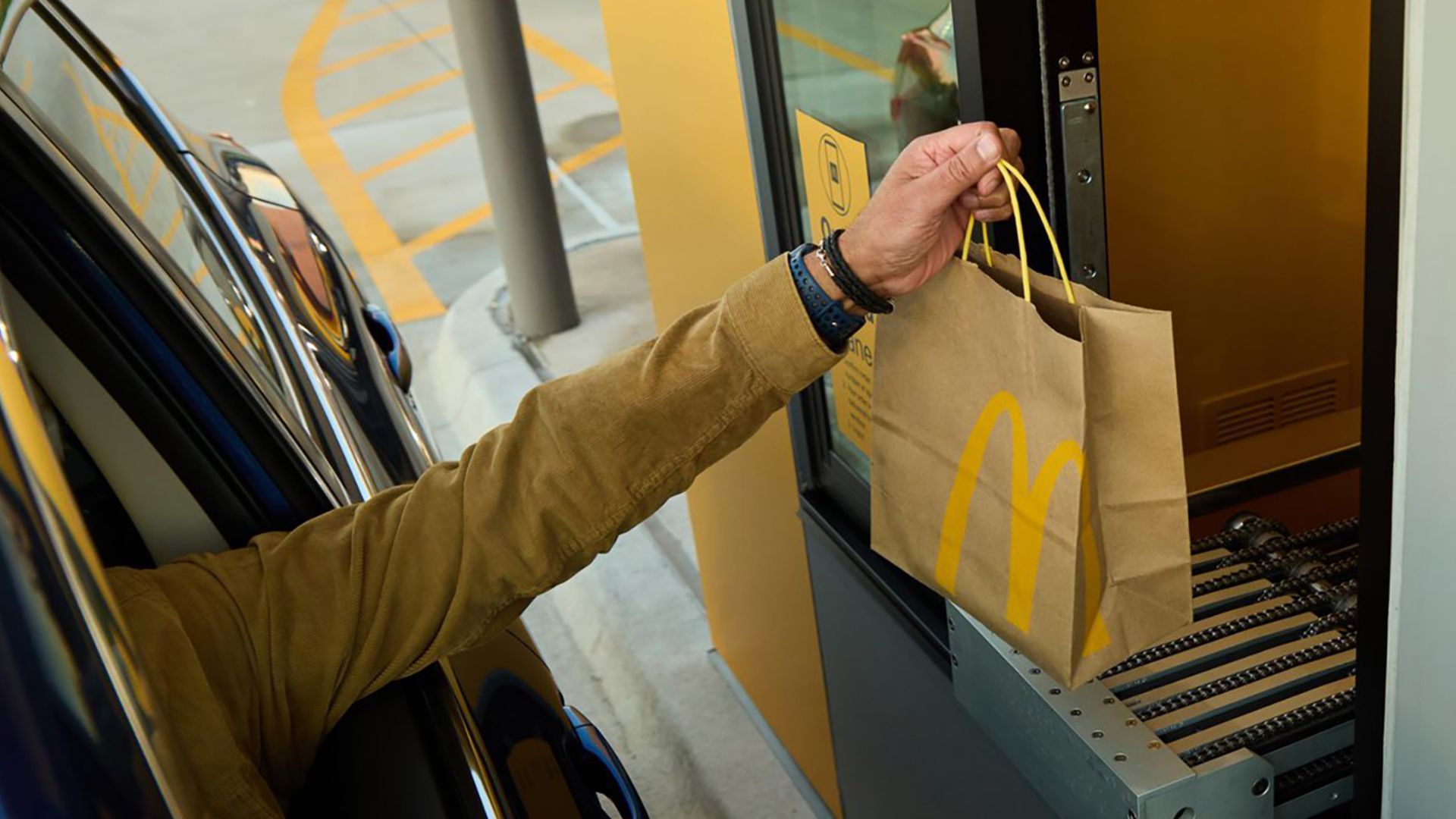 Presidente do McDonald’s diz que é seguro comer lanches, após surto de bactéria