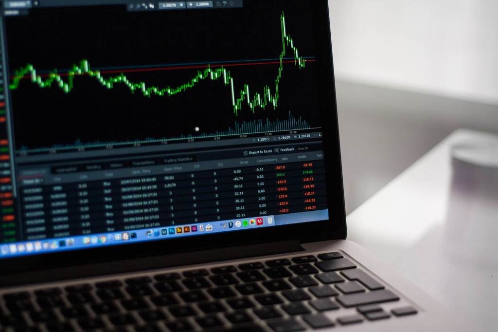 Alvo da PF, grupo com informações privilegiadas no mercado financeiro tinha lucro em 94% das operações