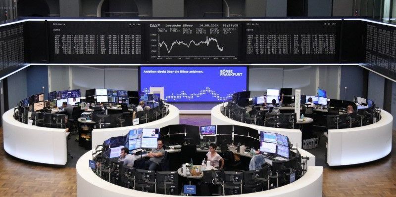 Bolsas da Europa fecham em alta com alívio de recessão nos EUA; Londres cai após série de ganhos