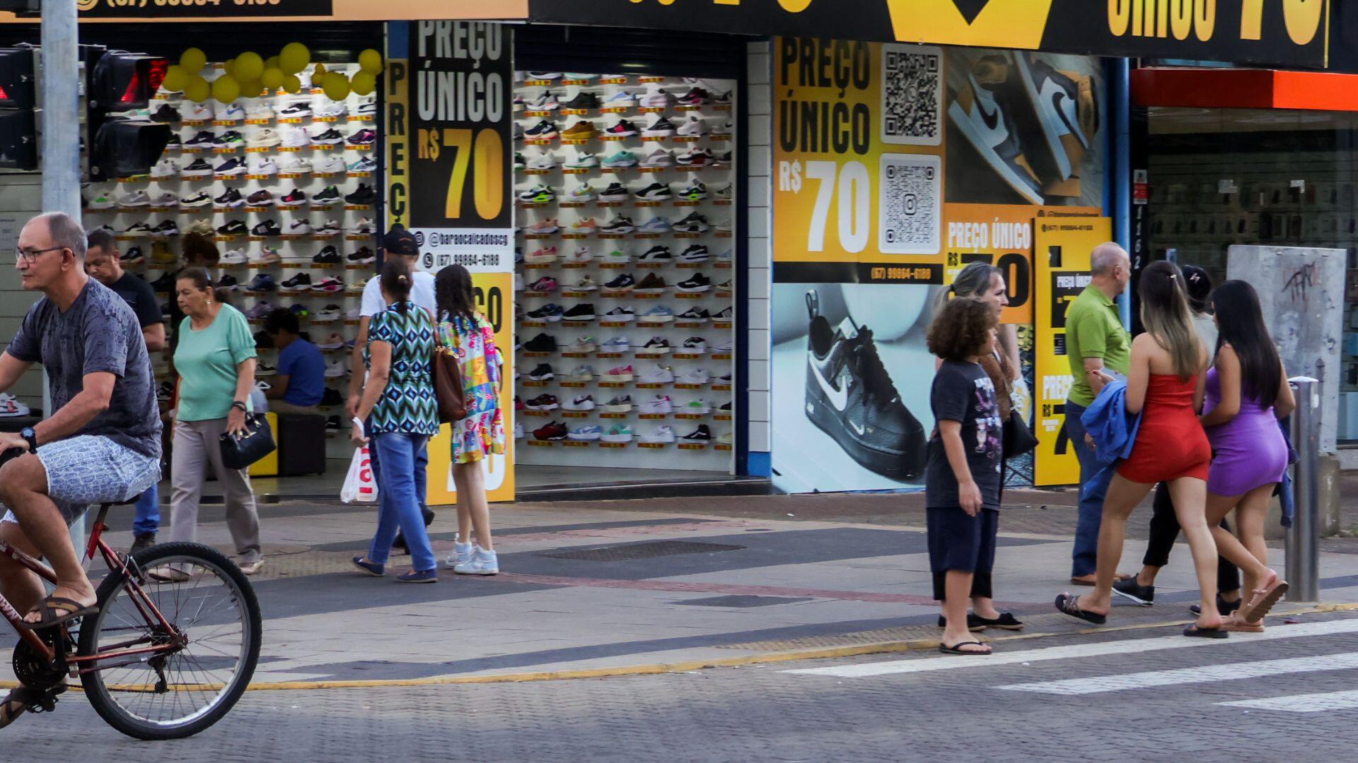 Cartão de crédito é vilão no endividamento das famílias campo-grandenses
