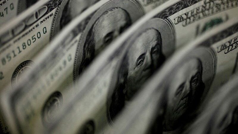 Dólar dispara na abertura a R$ 5,85 com temor global de desaceleração nos EUA