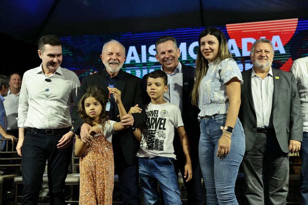 “Entrega de casas é realização de sonho”, destaca governador durante evento em Várzea Grande – Jornal Advogado – Em Mato Grosso