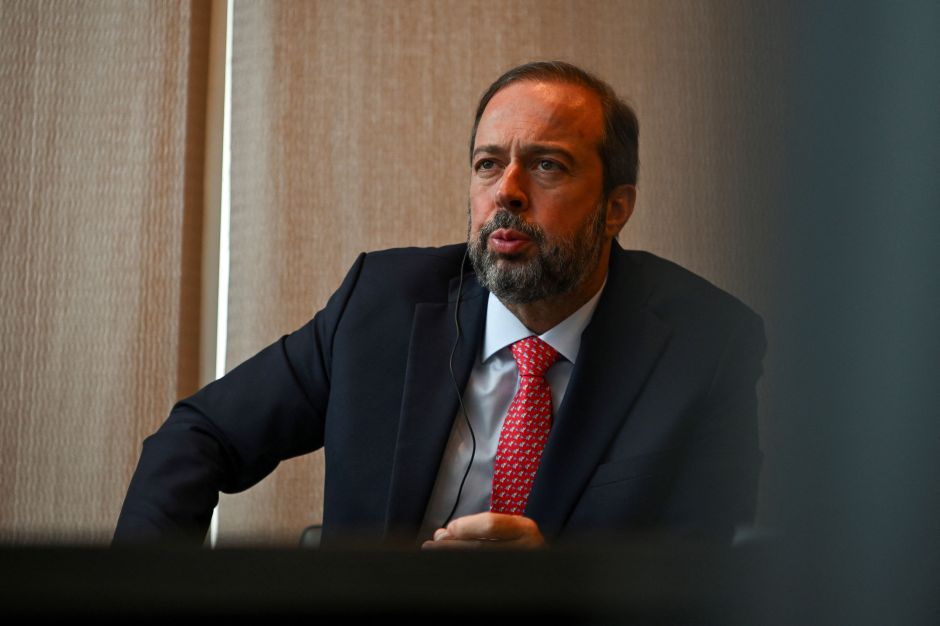 Ministro se antecipa a estudo do BNDES e avisa que defenderá retomada de Angra 3 no CNPE