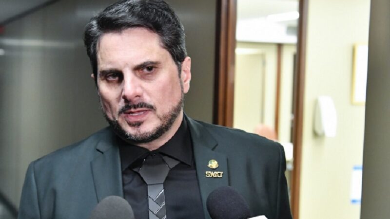 Senador renuncia e diz que Bolsonaro o coagiu a dar golpe – Jornal Advogado – Em Mato Grosso