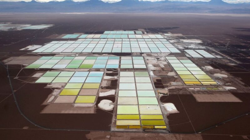 Transição energética: governo assinará acordos por minerais e combustível de aviação no Chile