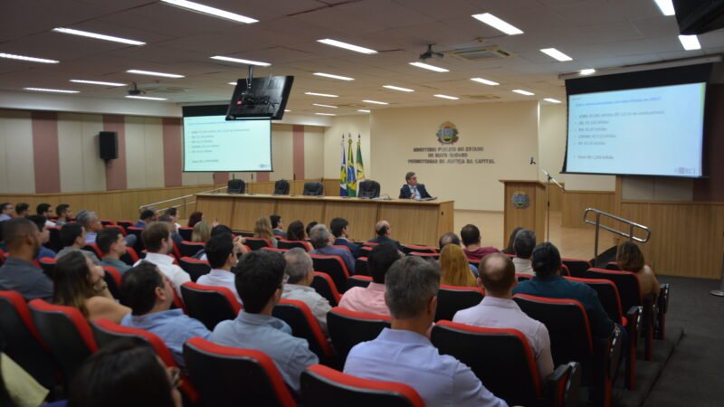 Servidores participam de seminário sobre fraudes no setor de combustíveis