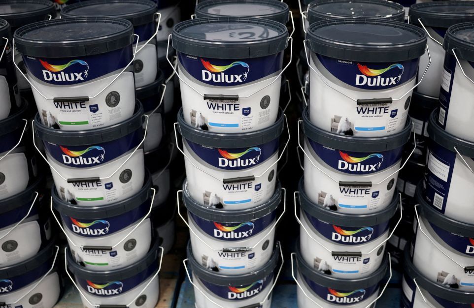 Fabricante de tintas Akzo Nobel prevê cortar cerca de 2 mil empregos