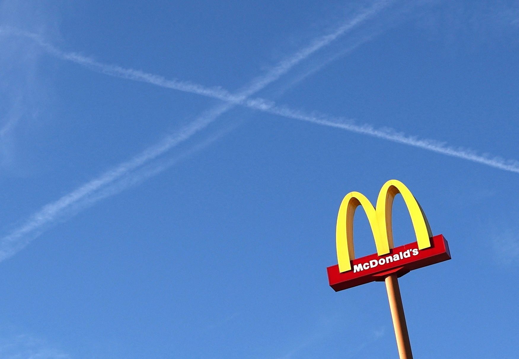 Alta nos preços e queda nas vendas: os desafios do McDonald’s que podem impactar balanço