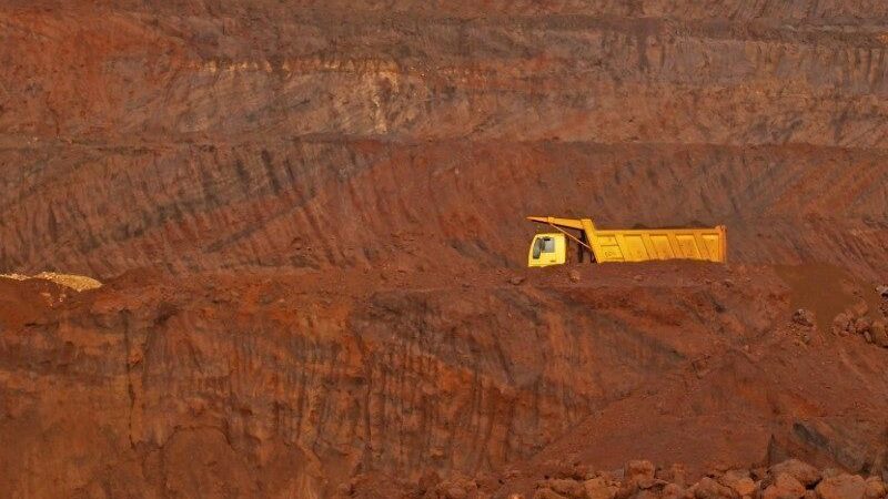 Minério de ferro salta com demanda forte da China e temores sobre produção