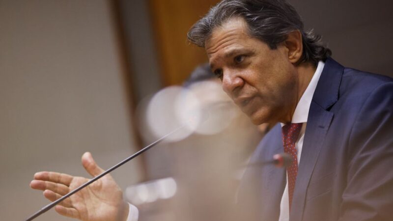 Haddad diz que 2 mil sites irregulares de bets serão retirados do ar