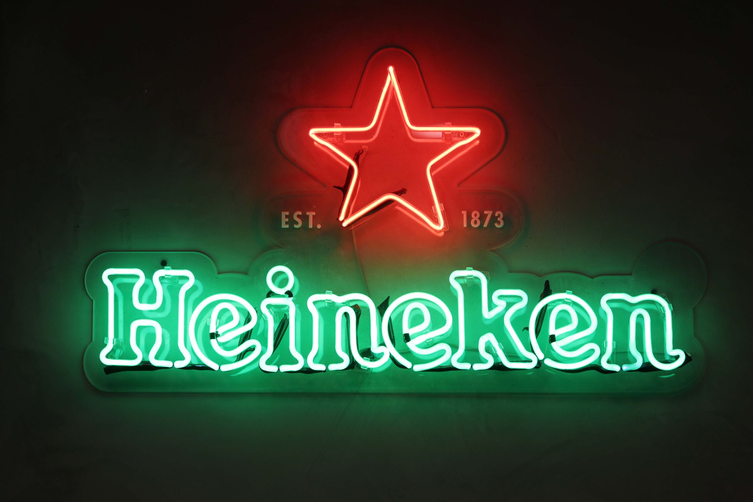 Heineken tem receita abaixo do esperado no 3º tri; volume de cerveja cresce