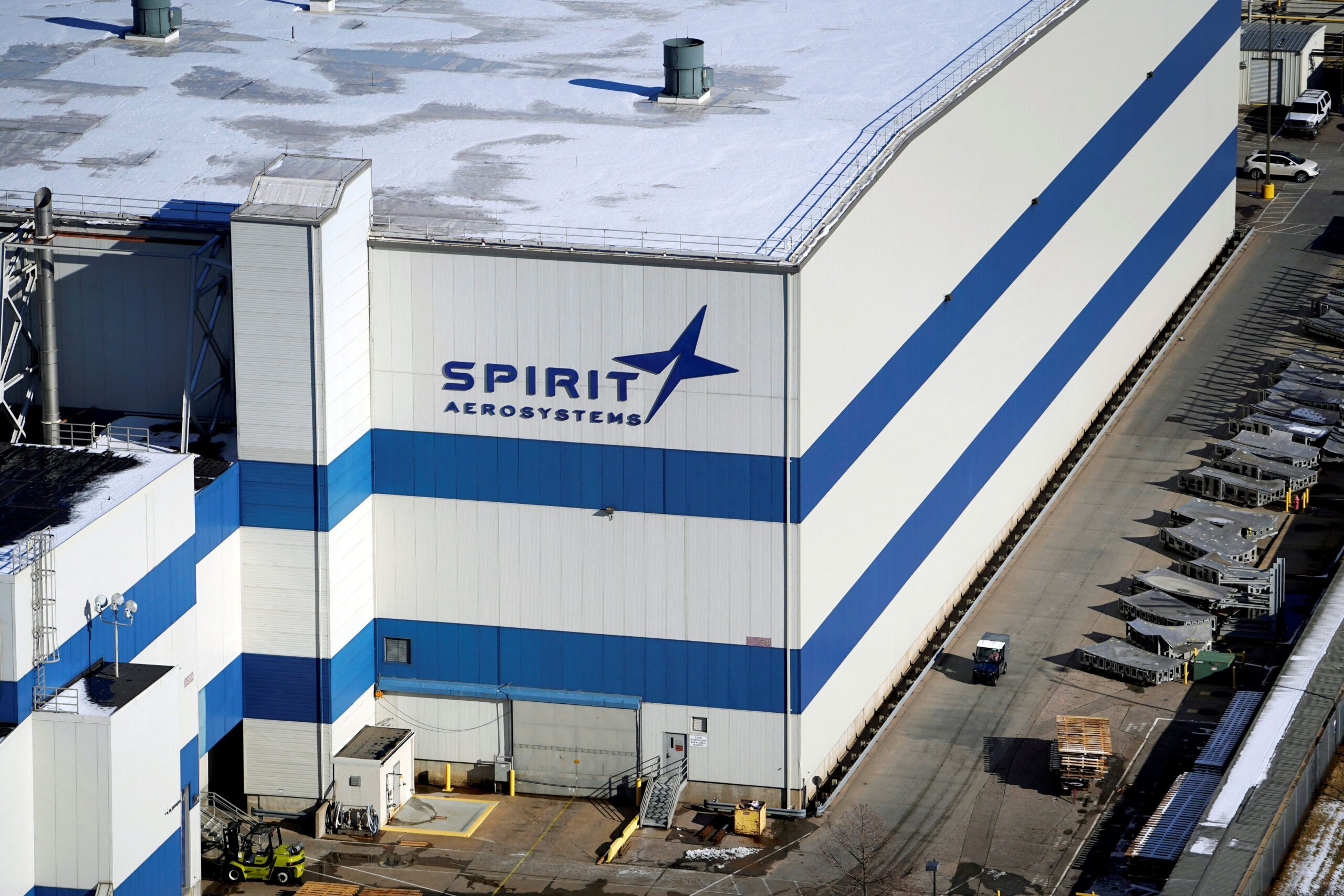 Spirit Aero vai dispensar 700 empregados por 21 dias devido à greve da Boeing