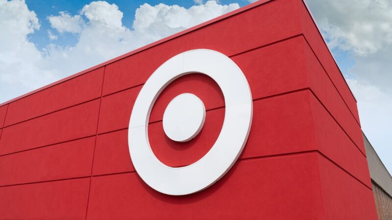 Ações da Target caem 20%, com varejista dos EUA esperando estagnação das vendas na época de festas