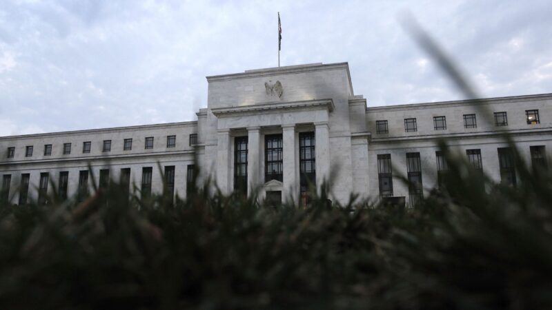 Análise: volta de Trump à Casa Branca pode comprometer independência do Fed