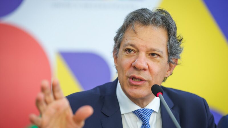 Equipe econômica refaz cálculos e projeta economia maior com pacote fiscal