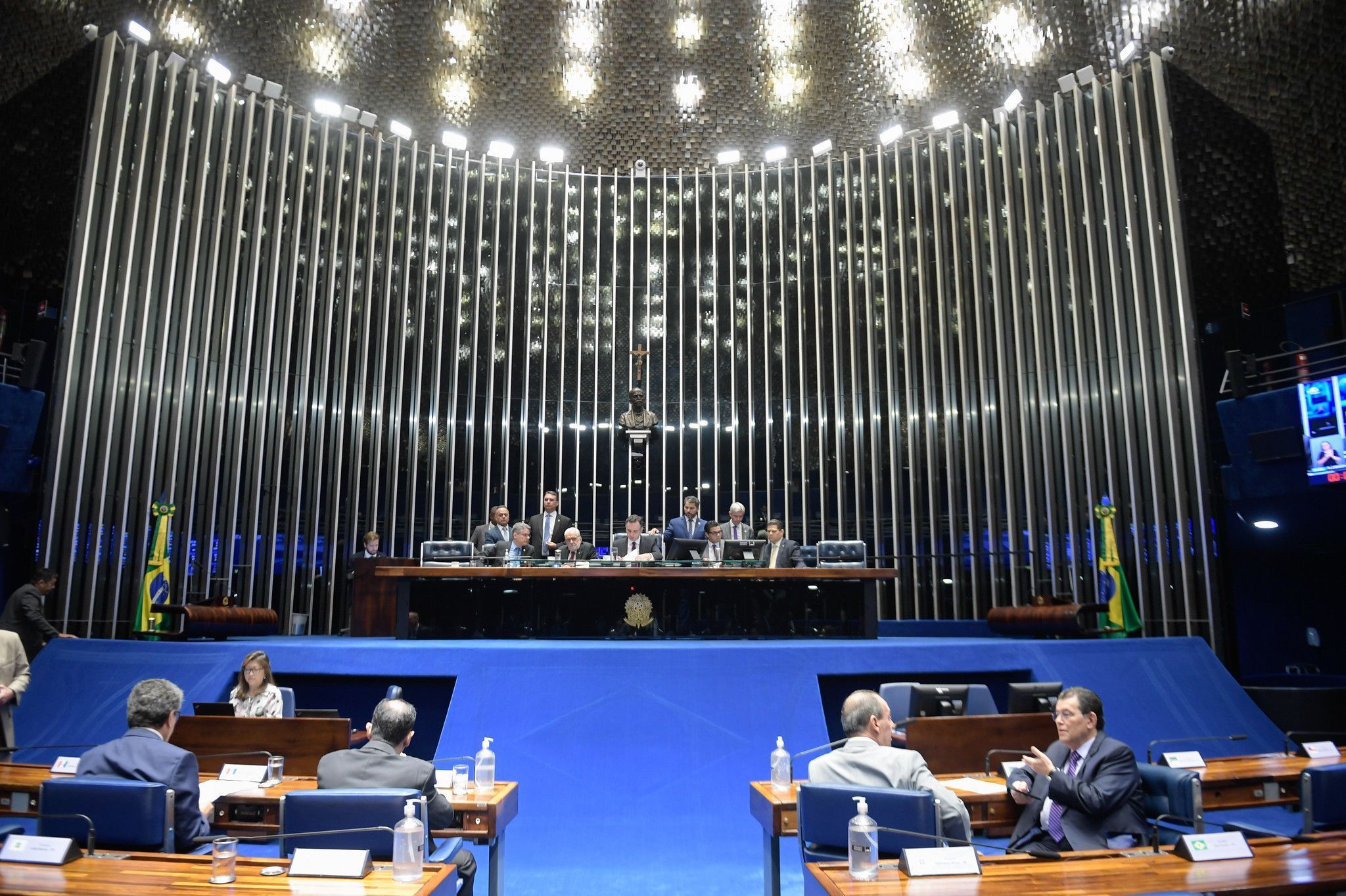 Análise: Senado aprova reforma tributária com maior IVA do mundo