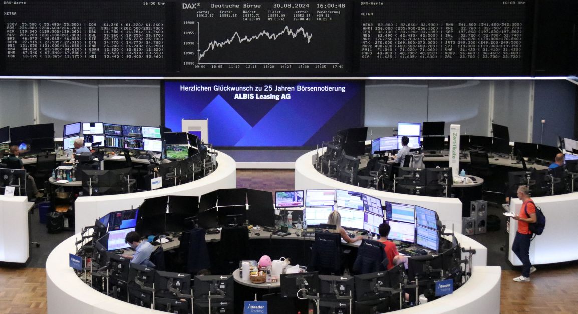 Bolsas da Europa sobem à espera de desfecho da crise política na França, mas Londres é exceção
