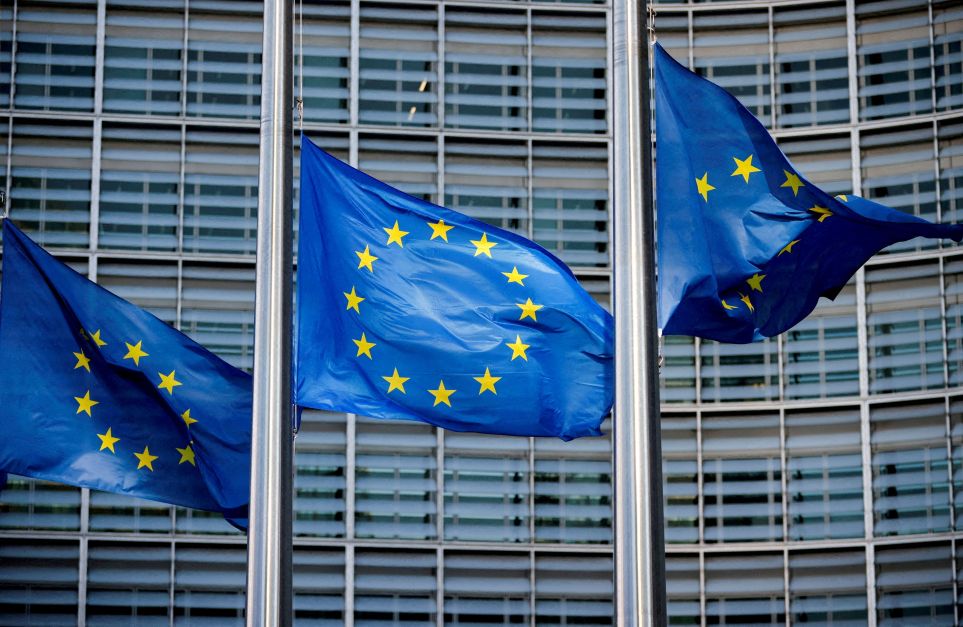 Comissão da UE recomenda aperto fiscal na zona do euro em 2025 e 2026