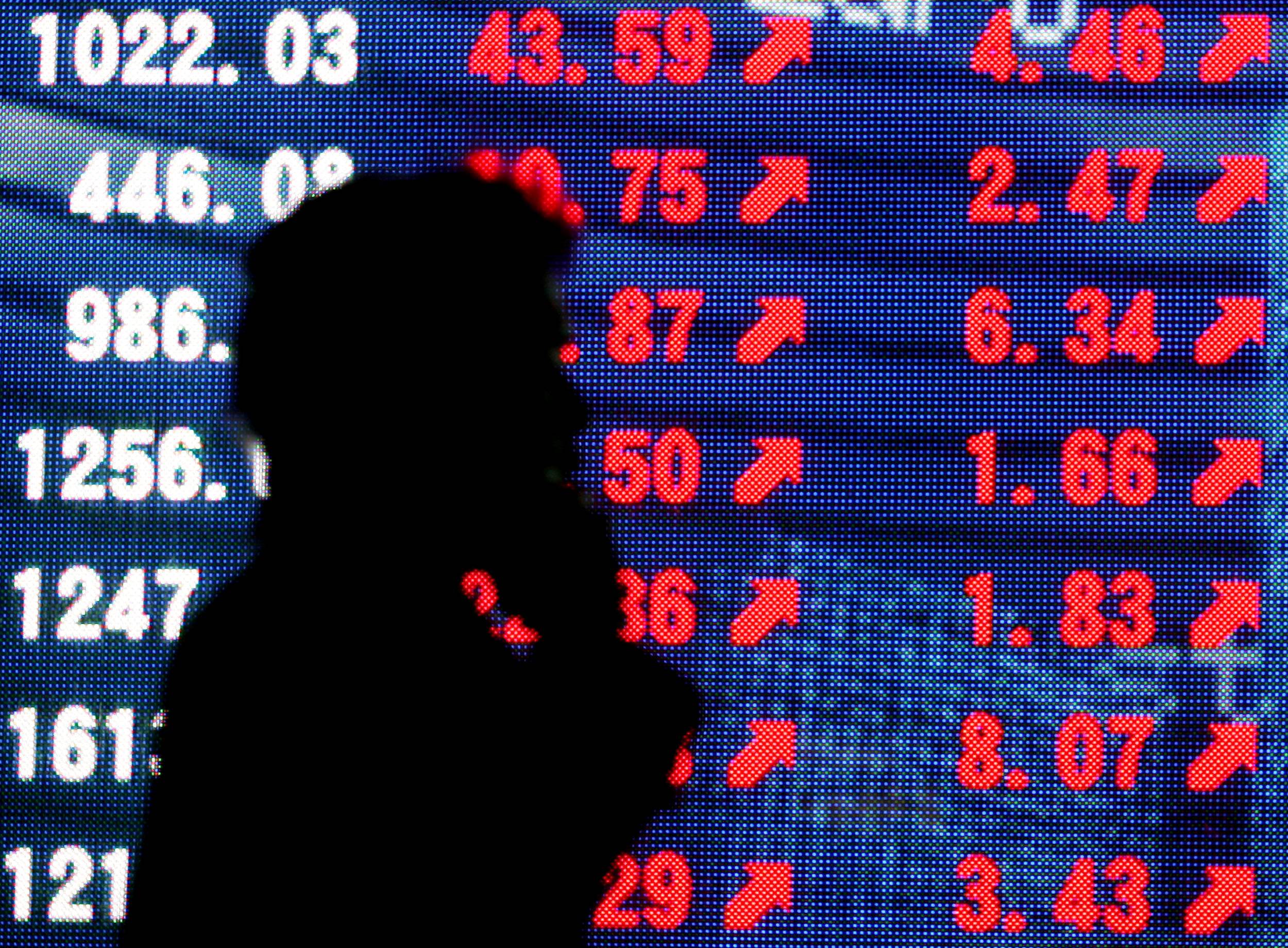 Índices chineses recuam pela 2ª semana com mercado à espera de novos estímulos