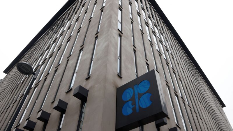 Opep mantém previsões para crescimento do PIB global em 2025 e 2026