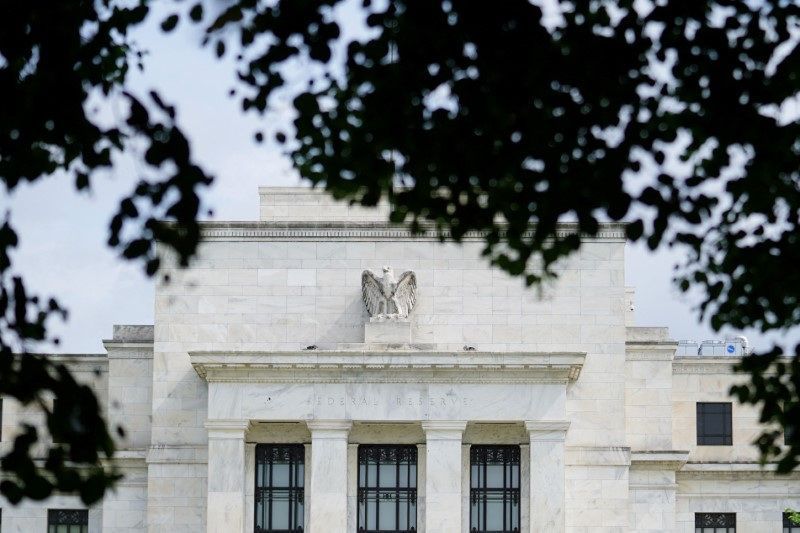 Fed mantém juros inalterados nos EUA entre 4,25% e 4,5% em meio incertezas