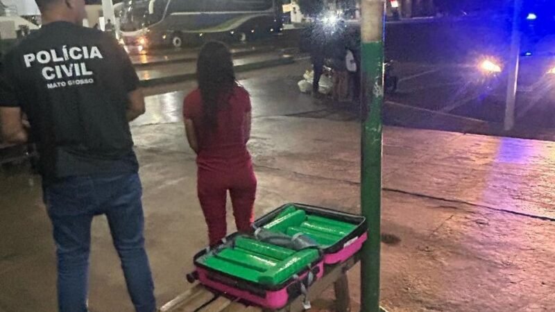Polícia Civil prende mulher em rodoviária com 16 quilos de drogas em mala