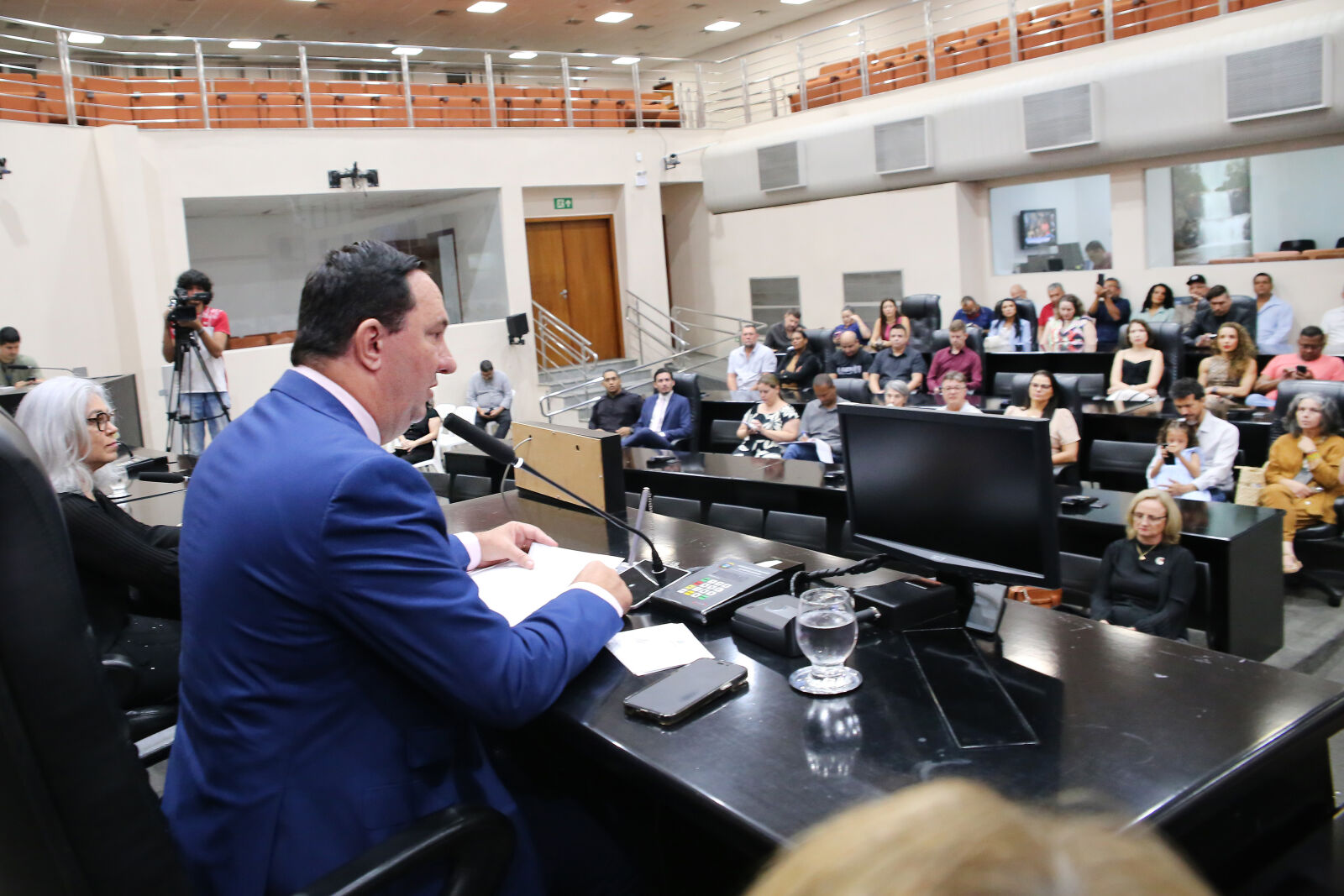 ALMT homenageia personalidades com títulos de cidadão mato-grossense e moções de aplausos