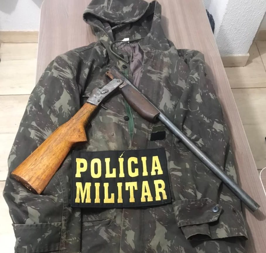 Homem que matou cachorro com tiro e paulada é condenado a 4 anos de prisão