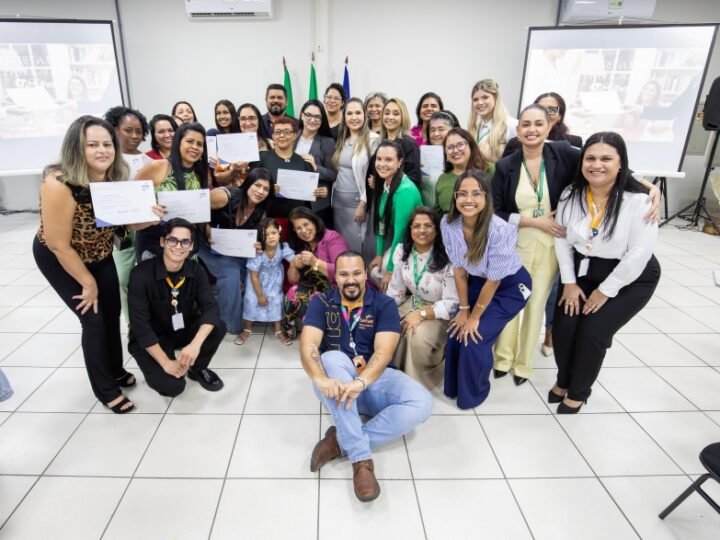 Mais de 100 certificados são entregues pela Secretaria da Mulher