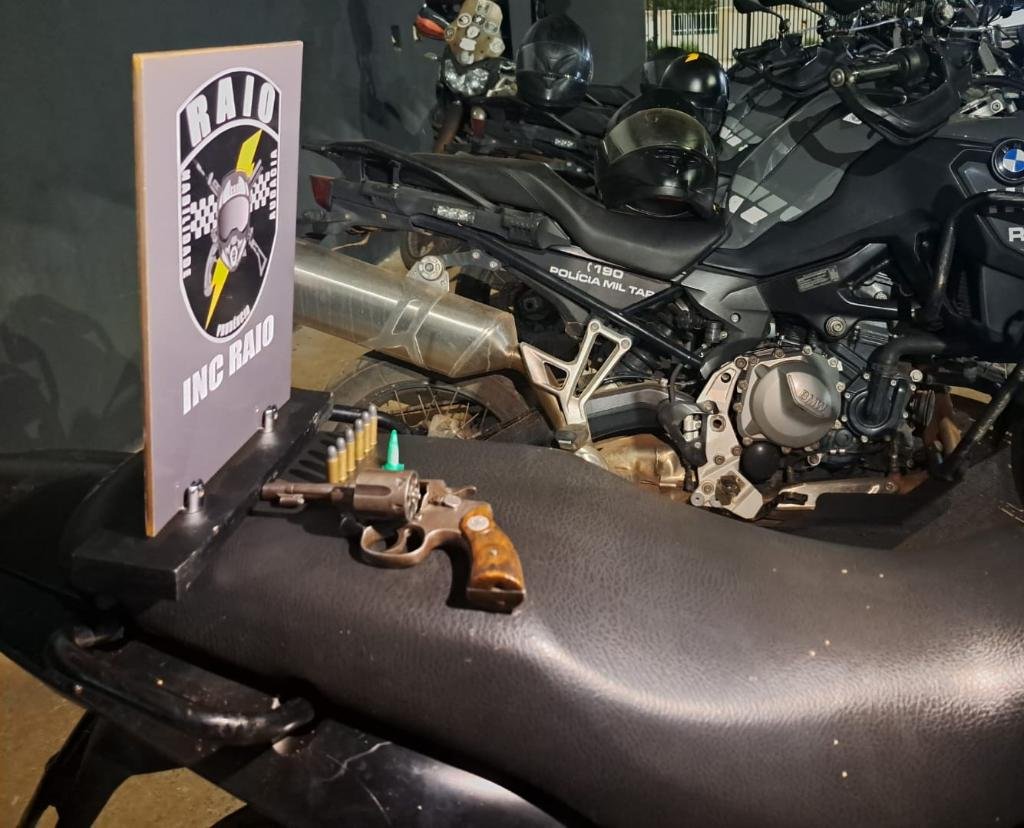 PM apreende adolescente por porte ilegal de arma em Cáceres