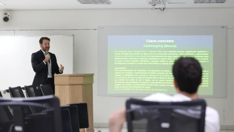 Juiz Jean Bezerra destaca combate à lavagem de dinheiro como estratégia central contra o narcotráfic
