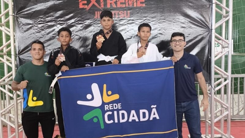 Atletas da Rede Cidadã conquistam 30 medalhas e troféu em campeonato estadual