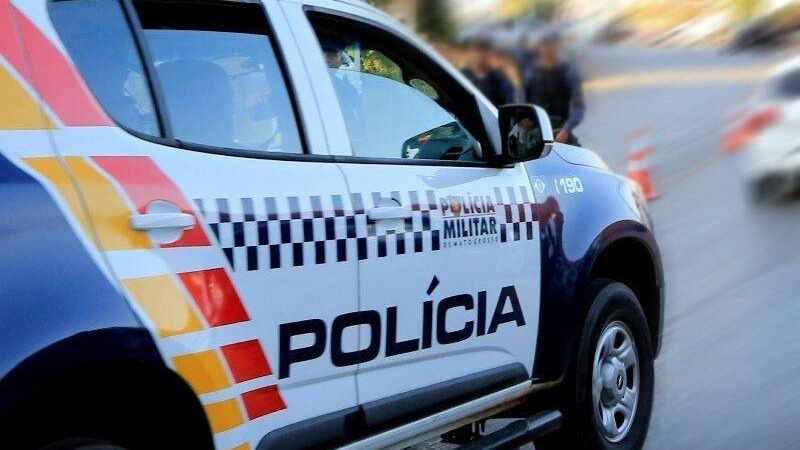 Polícia Militar localiza dois faccionados e apreende armas de fogo após confronto em Cuiabá