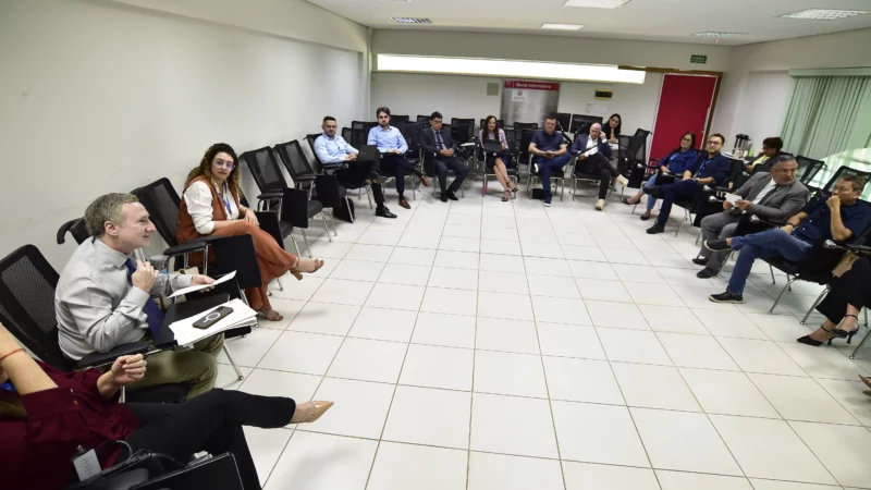 Magistrados e servidores destacam impacto humano ao concluir curso sobre política para pessoa idosa