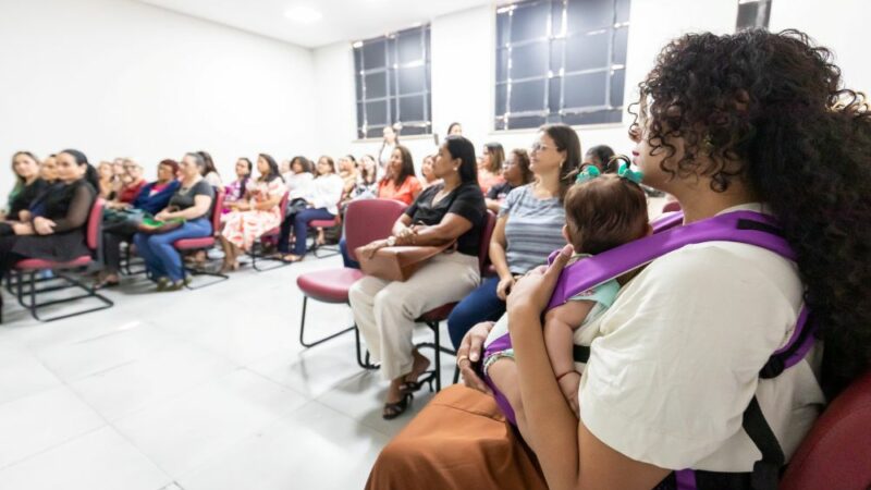Mais de 70 mulheres participam de palestra sobre liderança e inteligência emocional