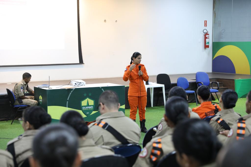 Corpo de Bombeiros capacita militares para atendimento humanizado às mulheres vítimas de violência