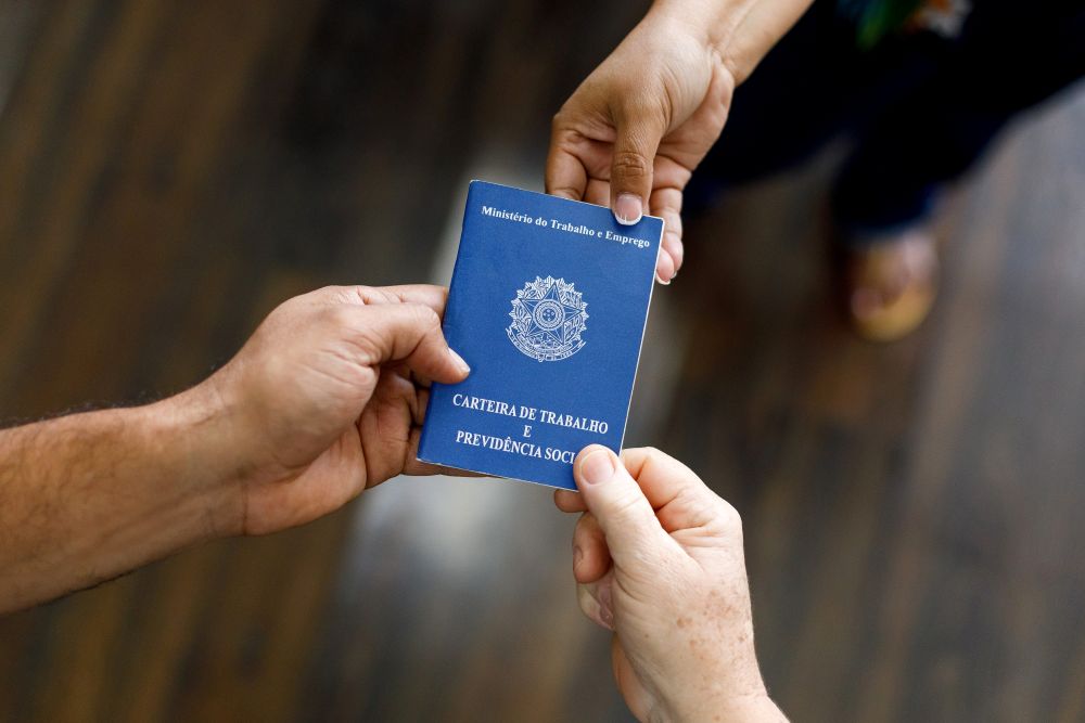 Sine tem mais de 400 vagas de emprego com salários que chegam a R$ 7 mil