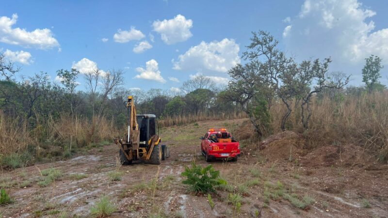 Prefeitura atua contra fogo próximo ao Parque Mãe Bonifácia
