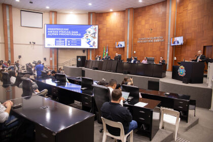 Governo apresenta desempenho das metas físicas do 1º semestre aos deputados