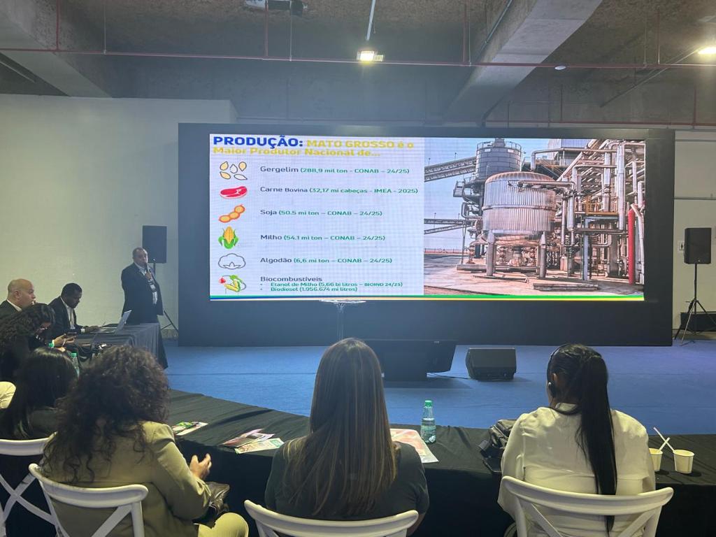 Secretário destaca potencial de MT na maior feira de comércio exterior do Centro-Oeste