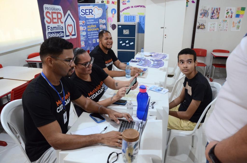 Mutirão da Cidadania leva serviços gratuitos para moradores de Santa Carmem