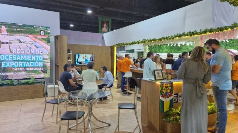 Mato Grosso fortalece negócios e parcerias durante a Expocruz 2025 na Bolívia