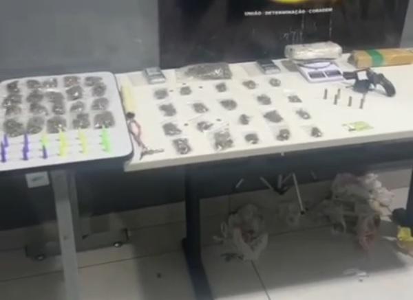 Trio é preso em flagrante pela PM com 59 porções de drogas, arma e munições em Várzea Grande e Cuiabá