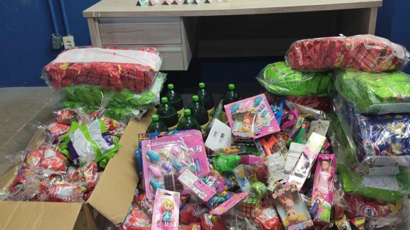 Polícia Militar conduz cinco faccionados e apreende brinquedos que seriam distribuídos por facção
