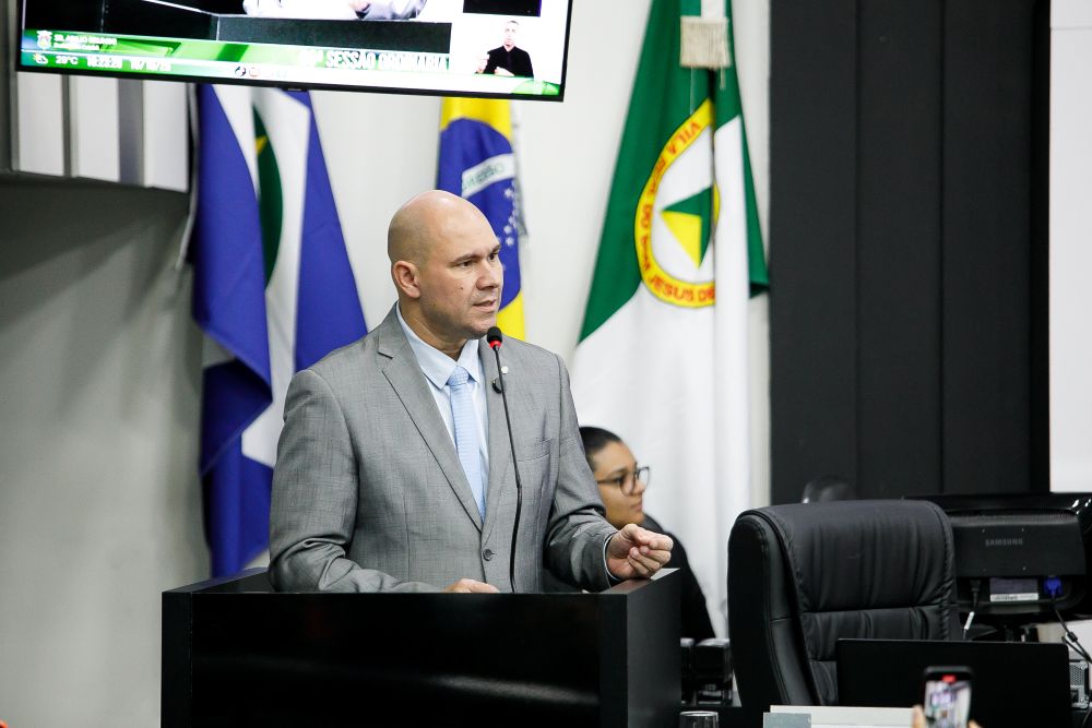 Prefeito buscará financiamento dos Emirados Árabes para viadutos em Cuiabá