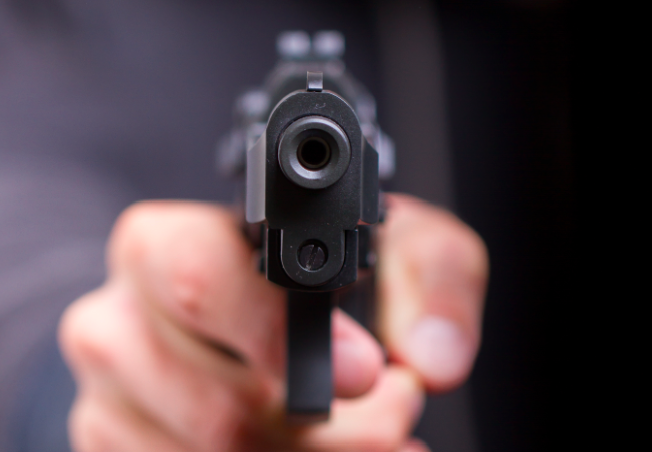 Jovem de 22 anos é executada a tiros em frente à rodoviária no interior de MT