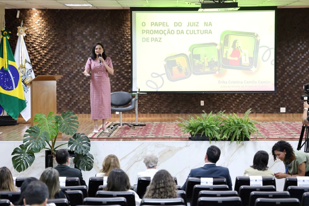 Cultura de paz e liderança restaurativa marcam segundo painel do Seminário de Justiça Restaurativa
